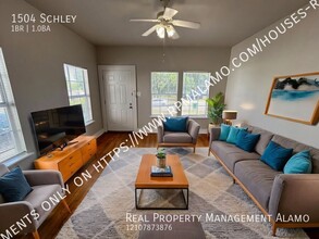 1504 Schley Ave in San Antonio, TX - Building Photo - Building Photo