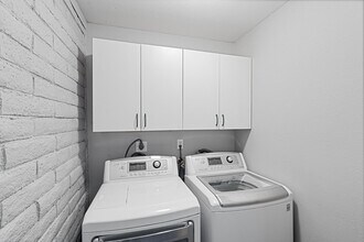 1106 North 25th Pl in Phoenix, AZ - Foto de edificio - Building Photo