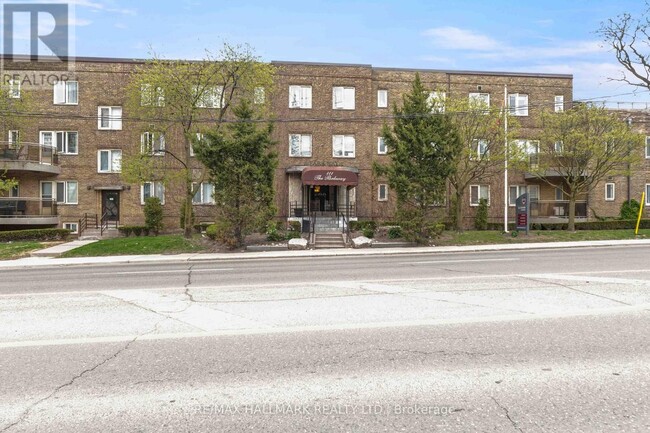 111-111 Oriole Pkwy