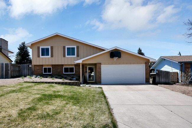 5155 Wagon Master Dr in Colorado Springs, CO - Building Photo - Building Photo