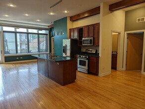 1738 W Belmont Ave in Chicago, IL - Building Photo - Building Photo