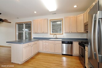 1449 W Belmont Ave, Unit 1449 W. Belmont Ave #3N in Chicago, IL - Building Photo - Building Photo