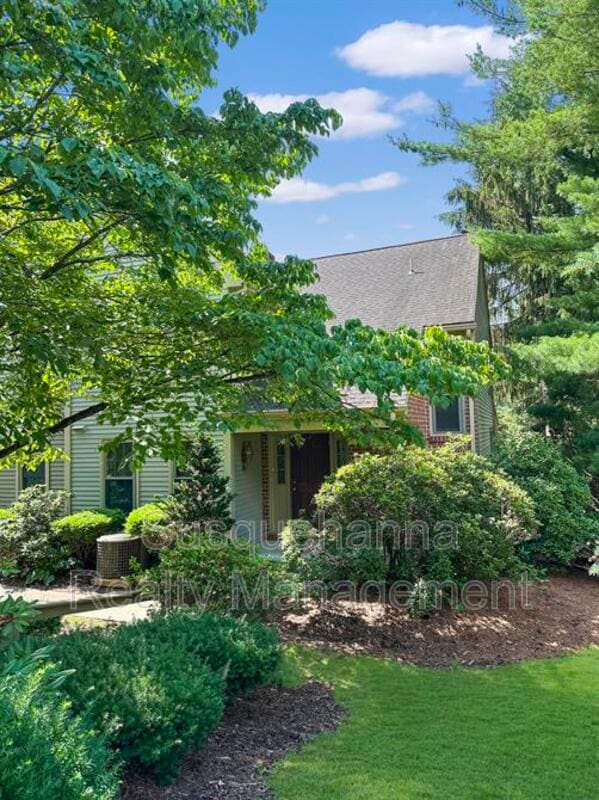 property at 1120 Galway Ct
