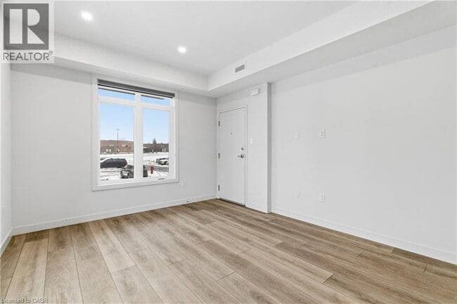 405 Myers Rd in Cambridge, ON - Building Photo - Building Photo