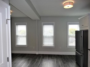 195 Maverick St-Unit -# 2 in Boston, MA - Building Photo - Building Photo