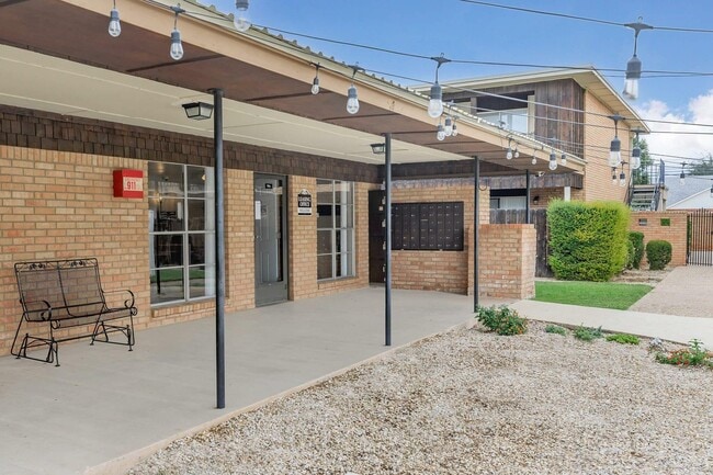 Cielo Vista in Carlsbad, NM - Building Photo - Building Photo