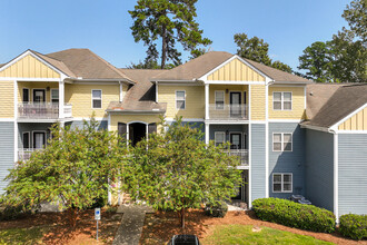 Silvana Oaks in North Charleston, SC - Building Photo - Building Photo