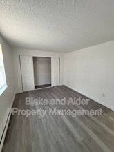 3865 NE 152nd Ave in Portland, OR - Building Photo - Building Photo