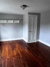 31 Tyler Ave, Unit 3rd Floor in Plainville, CT - Building Photo - Building Photo