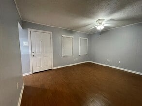 2617 Oleander Dr in Pasadena, TX - Building Photo - Building Photo