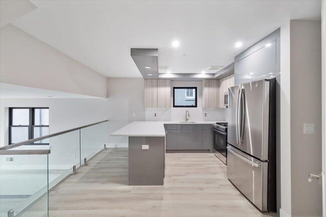 526 64th St in West New York, NJ - Building Photo - Building Photo