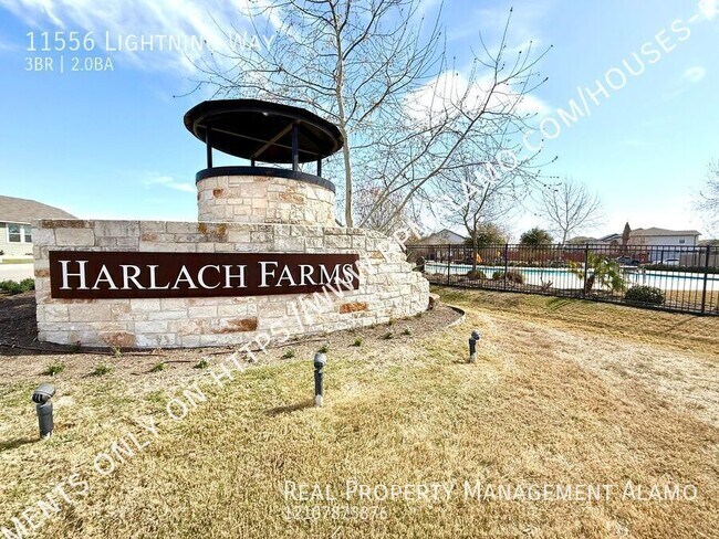 11556 Lightning Wy in San Antonio, TX - Building Photo - Building Photo
