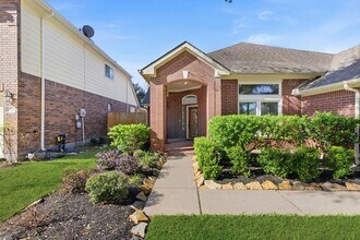7215 Bristol Ridge Dr in Houston, TX - Building Photo - Building Photo