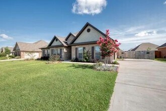 514 Gadwell St in Crestview, FL - Building Photo - Building Photo