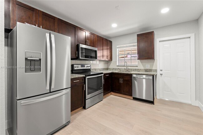property at 208 SE 2nd St