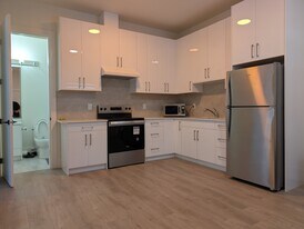 21010-21119 119 Ave in Maple Ridge, BC - Building Photo