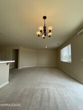 375 Mustengo Ct in Reno, NV - Building Photo - Building Photo