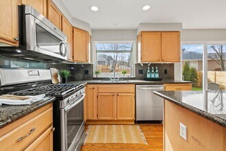 22619 SE 279th St in Maple Valley, WA - Building Photo - Building Photo