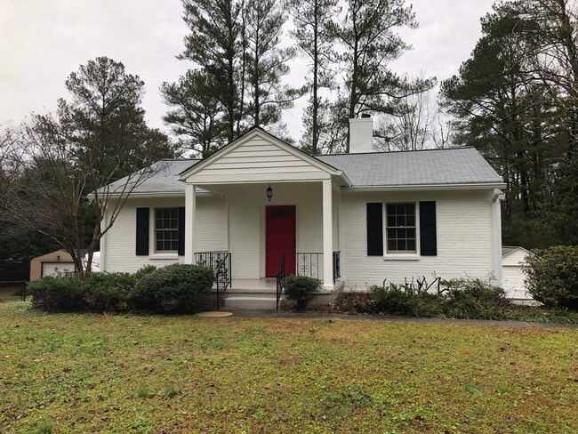 property at 2974 Hollywood Dr
