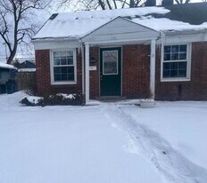 1977 Princeton Rd in Berkley, MI - Building Photo