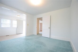 124 Garysburg Cir in Spring Lake, NC - Building Photo - Building Photo