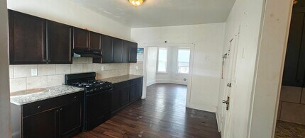 241 Walnut St, Unit 2 in Chelsea, MA - Building Photo - Building Photo