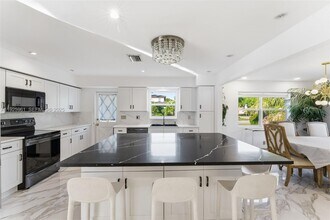 201 Calle Grande Dr in Hollywood, FL - Foto de edificio - Building Photo