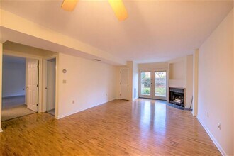 325 Franklin St, Unit 1 in Cambridge, MA - Building Photo - Building Photo