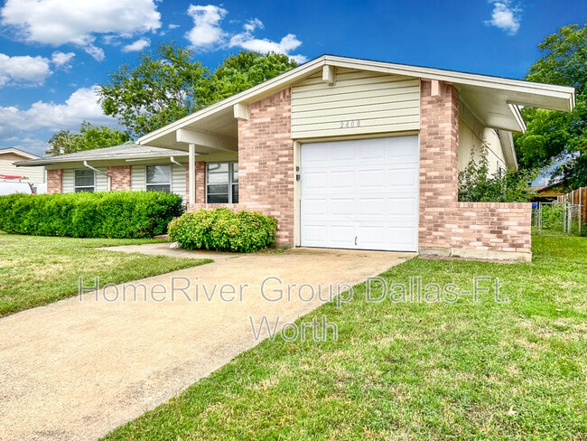 2408 Sparling Wy in Carrollton, TX - Building Photo - Building Photo