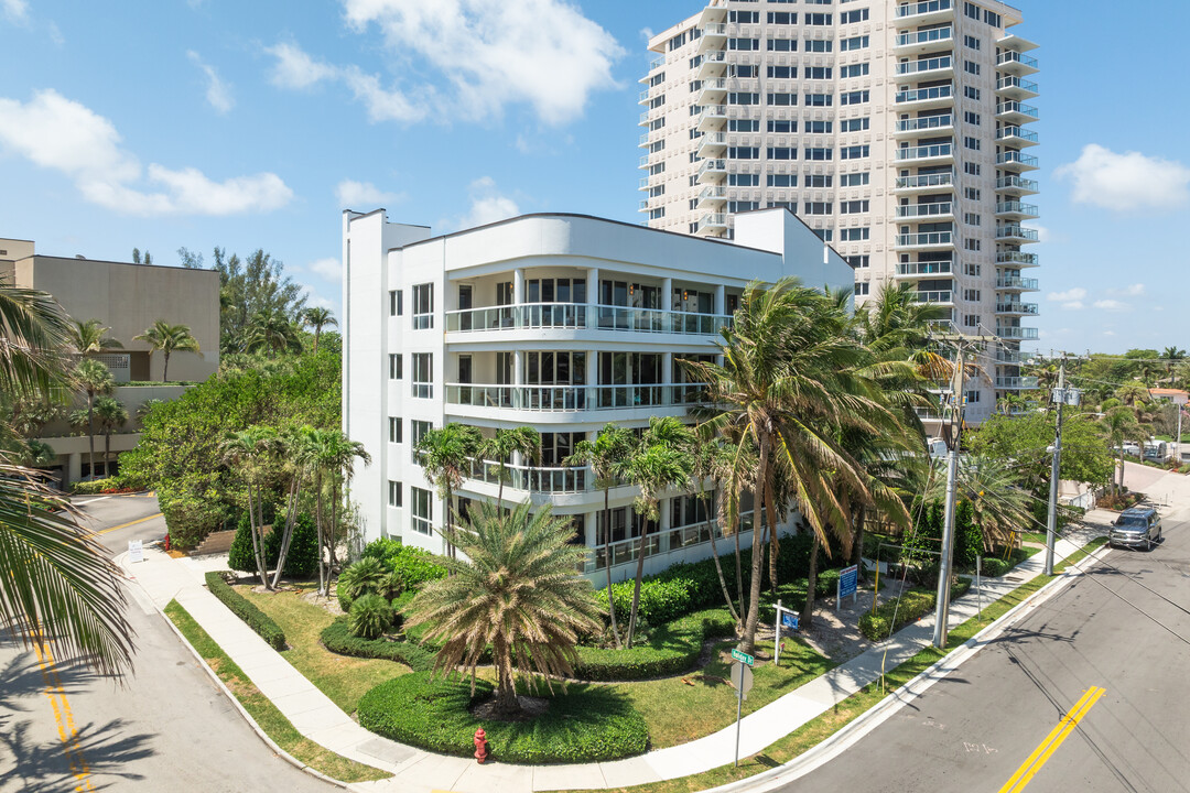 The Harbour Condominium in Fort Lauderdale, FL - Foto de edificio