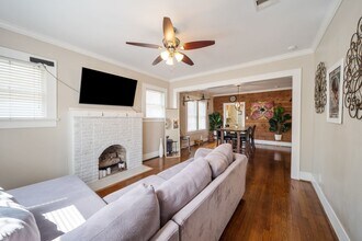 2505 Eagle St in Houston, TX - Building Photo - Building Photo