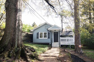 678 Vernon Ave SE in Atlanta, GA - Building Photo - Building Photo