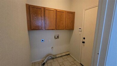 18064 Kelly Blvd in Dallas, TX - Building Photo - Building Photo