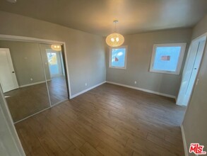 1819 S Sycamore Ave in Los Angeles, CA - Building Photo - Building Photo