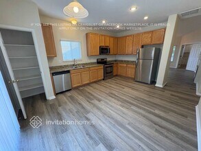 19736 E 58th Dr in Aurora, CO - Building Photo - Building Photo