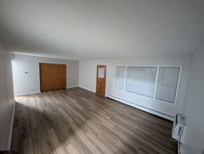 129-133 W Franklin Ave in Naperville, IL - Building Photo - Building Photo