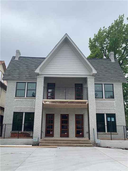 3447 Granada Ave-Unit -2 in Dallas, TX - Building Photo