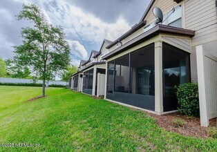 7037 Berrybrook Dr in Jacksonville, FL - Foto de edificio - Building Photo