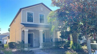 13040 Overstreet Rd in Windermere, FL - Building Photo