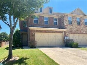 432 Hunt Dr in Lewisville, TX - Building Photo - Building Photo