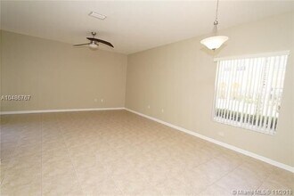 4900 SW 140th Terrace in Miramar, FL - Building Photo - Building Photo