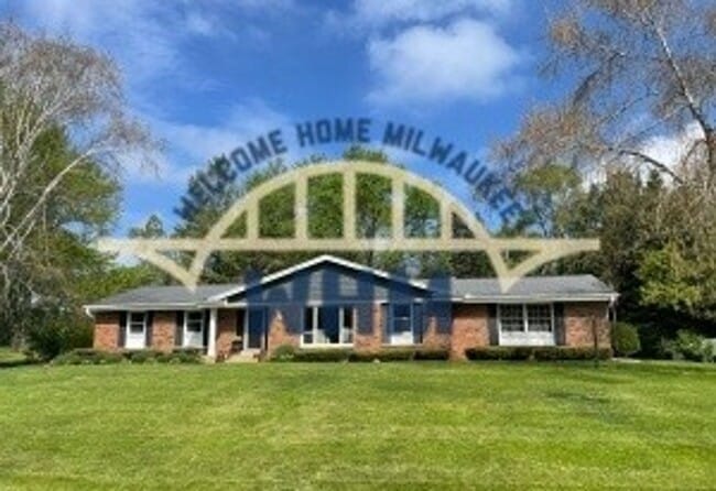 property at 825 Poplar Creek Dr