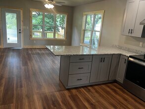 617 W Madison St, Unit 617 in Durand, WI - Building Photo - Building Photo