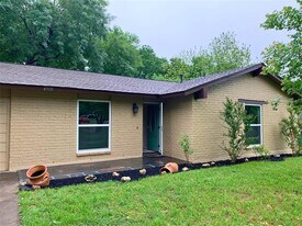 4905 Richmond Ave in Austin, TX - Building Photo