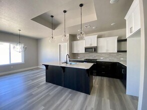 140 N Strathmore in Cedar City, UT - Building Photo - Building Photo