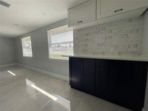 164 S New York Ave in Englewood, FL - Building Photo - Building Photo