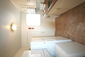 2504 Shenandoah Ave in Durham, NC - Building Photo - Building Photo