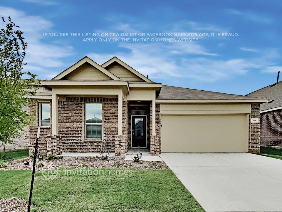 656 Ridgeback Trail in Haslet, TX - Building Photo