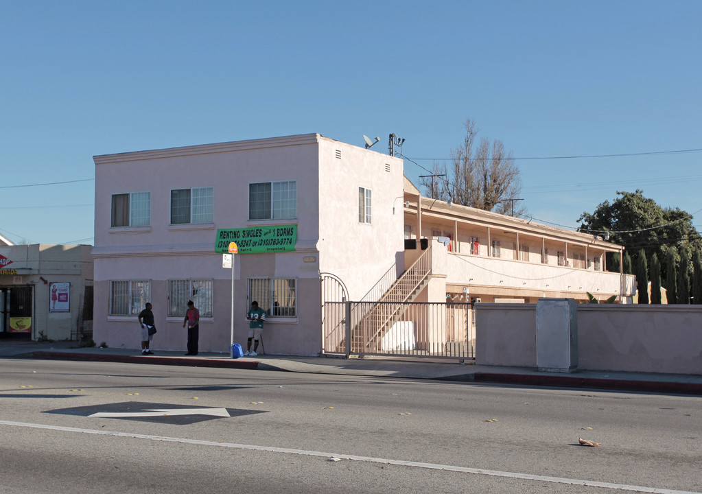 12028 Long Beach Blvd in Lynwood, CA - Building Photo