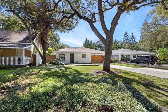 5912 S Switzer Ave in Tampa, FL - Building Photo - Building Photo